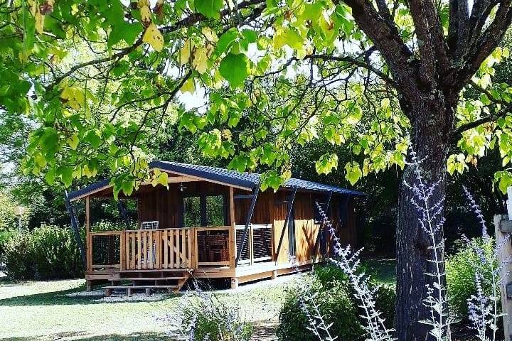 Camping-bordant-le-Lac-de-Saint-Cyr-Beaumont-Saint-Cyr Camping-bordant-le-Lac-de-Saint-Cyr-Beaumont-Saint-Cyr